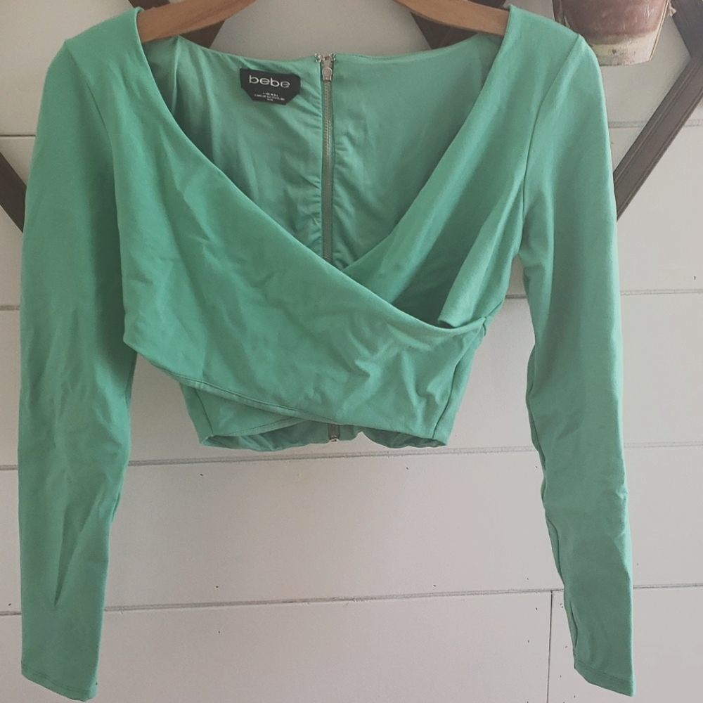 BeB esize medium wrap crop top